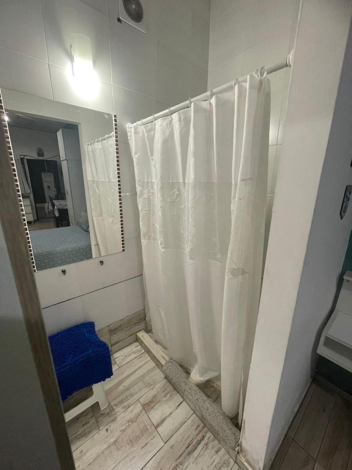 Ezeiza 1 Nuestro Lugar A 15 Minutos Del Aeropuerto Tranfer Opcional Desde Y Al Aeropuerto De Ezeiza Las 24 Horas Pet Friendly Exterior photo