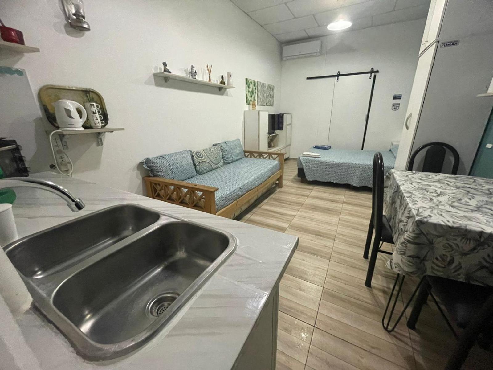 Ezeiza 1 Nuestro Lugar A 15 Minutos Del Aeropuerto Tranfer Opcional Desde Y Al Aeropuerto De Ezeiza Las 24 Horas Pet Friendly Exterior photo